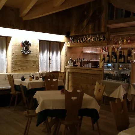 Lantgård Jaegerhaus Cortina dʼAmpezzo