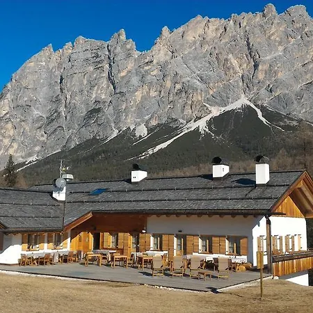 Jaegerhaus *